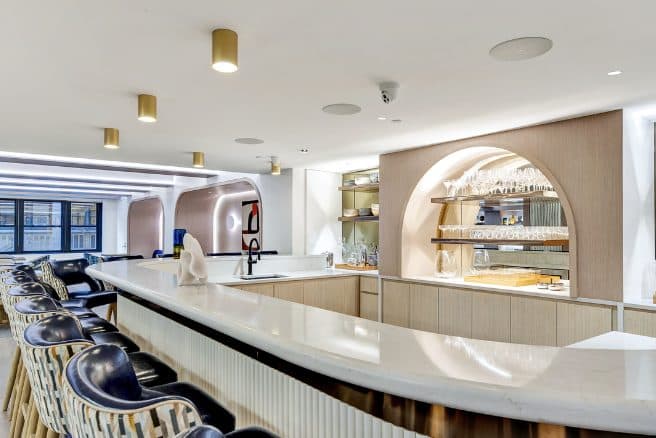 Café & Bar — Tailored Workplace